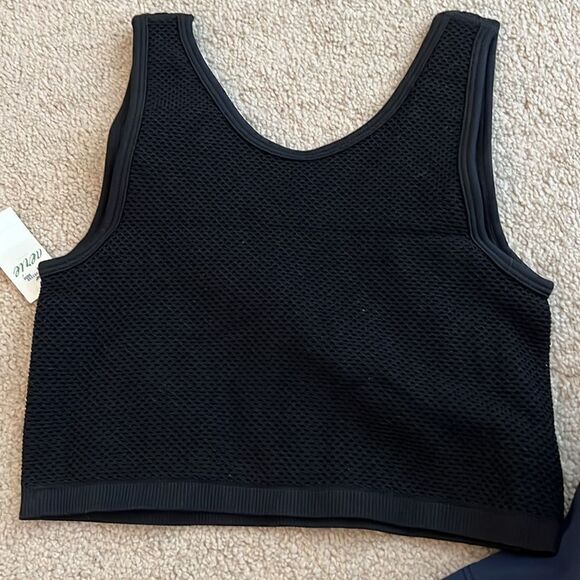 Arie NWT black Bra XS  - Picture 3 of 3